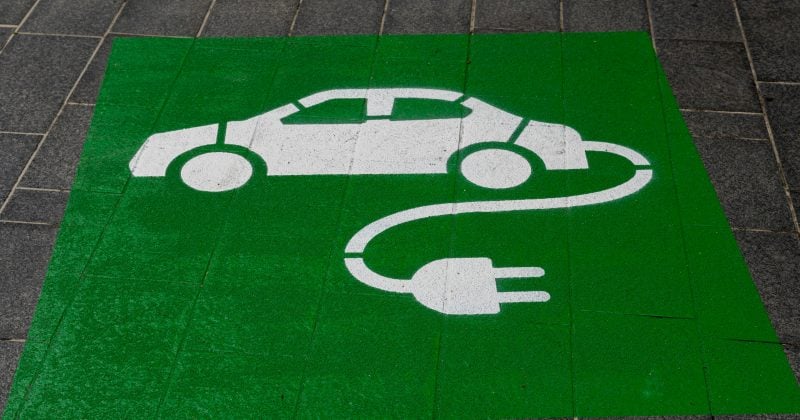DeCharge partners with Tesla Owners SV on community-owned EV charger