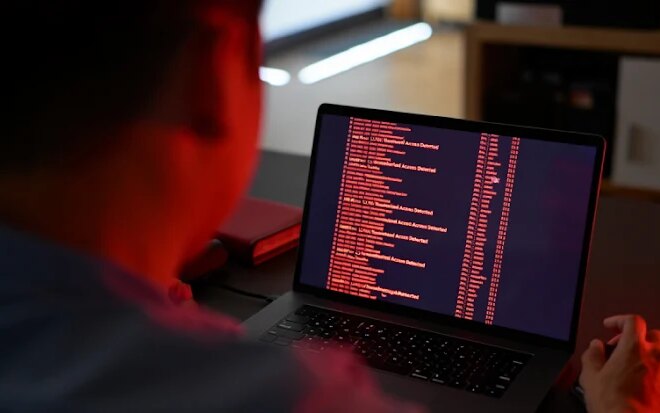 Smishing Triad Linked to 194,000 Malicious Domains in Global Phishing Operation