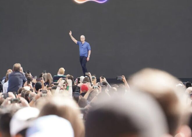 Tim Cook could step down as Apple CEO next year