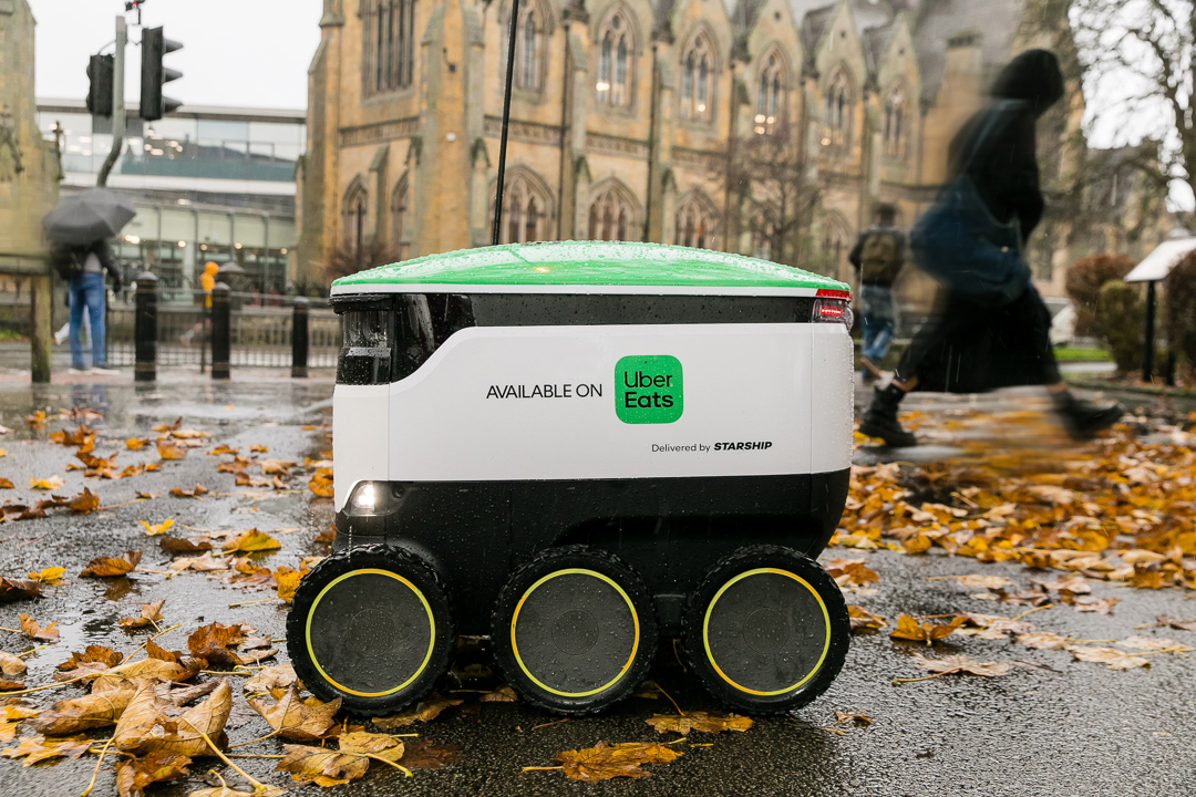 Uber Eats will use Starship sidewalk robots to deliver food in the UK