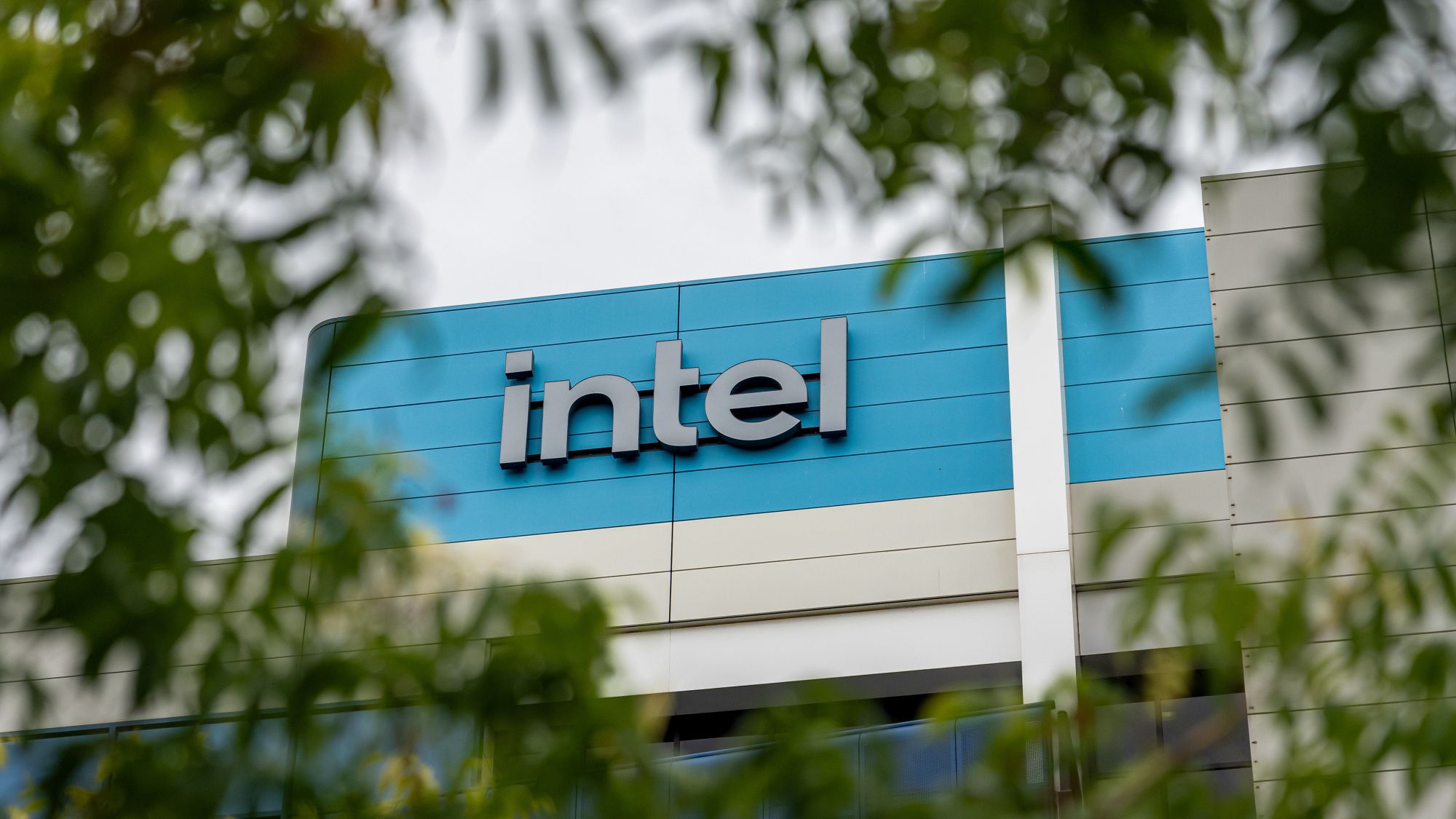 ‘We can’t completely vacate the client market’ says Intel amid wafer supply shortages — Nova Lake still on-track for late 2026 release, 14A in 2028