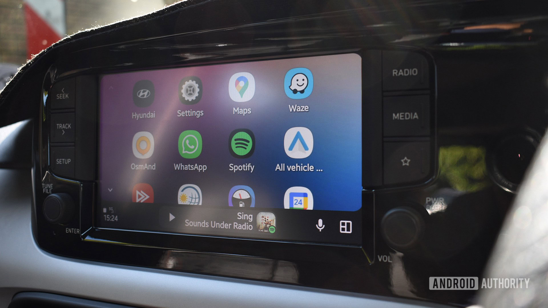 Android Auto is giving some Workspace users a hard time