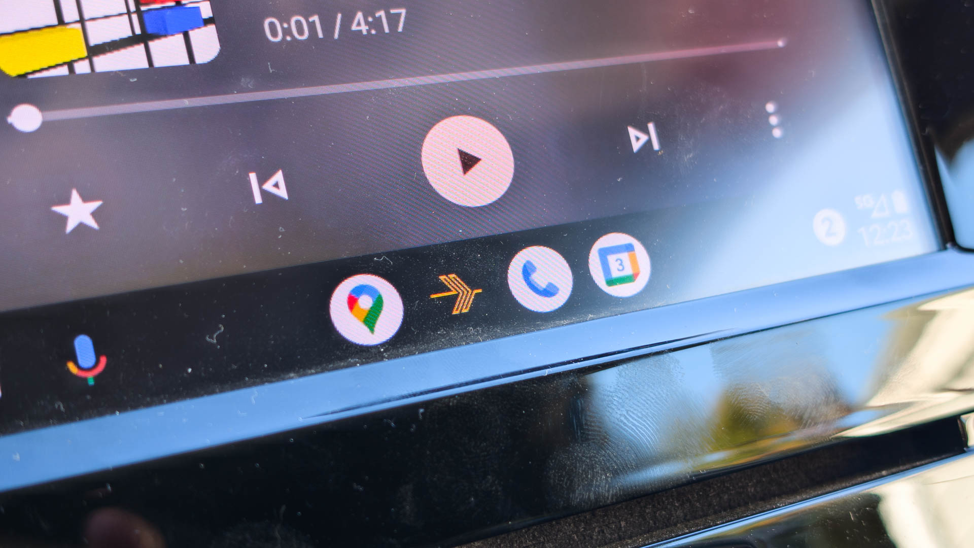 Android Auto’s sleek new media player is finally rolling out to all