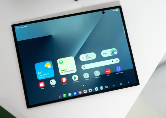 I just want to keep unfolding the Samsung Z Trifold