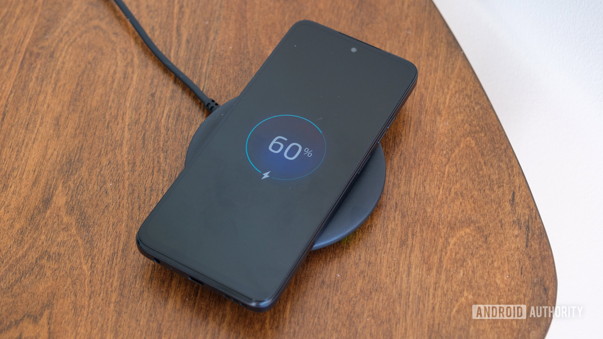 Why wireless charging is the best backup for a broken charging port